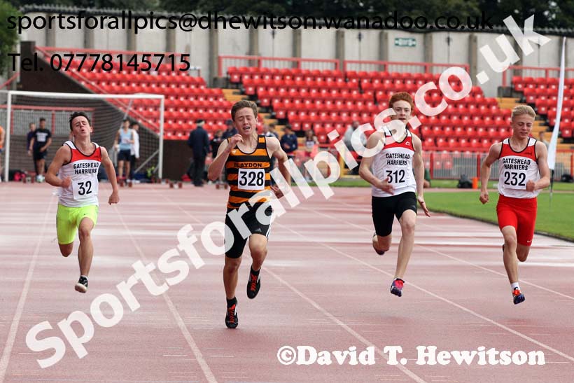 Boys under-15s 100 metres, Gateshead Tartan Games. Phot: David T. Hewitson/Sports for All Pics